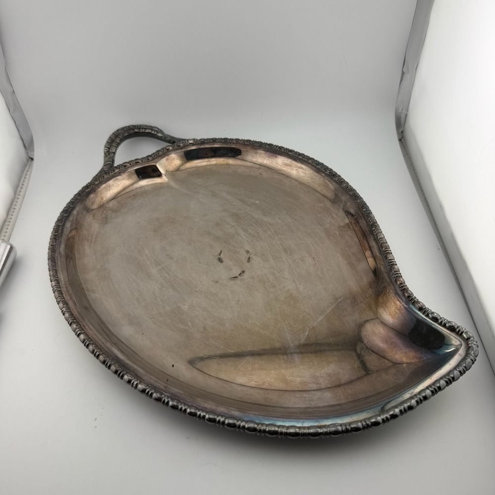 LE Silver Plated Teardrop Leaf Serving Tray Beaded Rim Handle